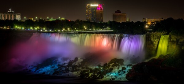Oh Canada Tour | Niagara Falls at Night